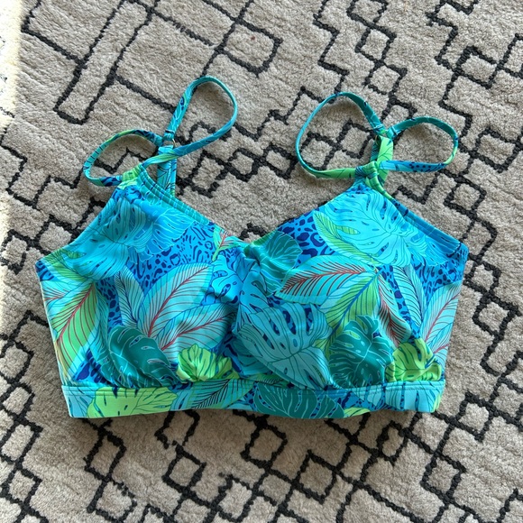 NWT Sunset California Swim Top, 40D/42C - Picture 4 of 10